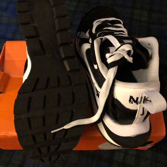 Sacai x Nike Vaporwaffle sz 9.5 - Picture 5 of 15